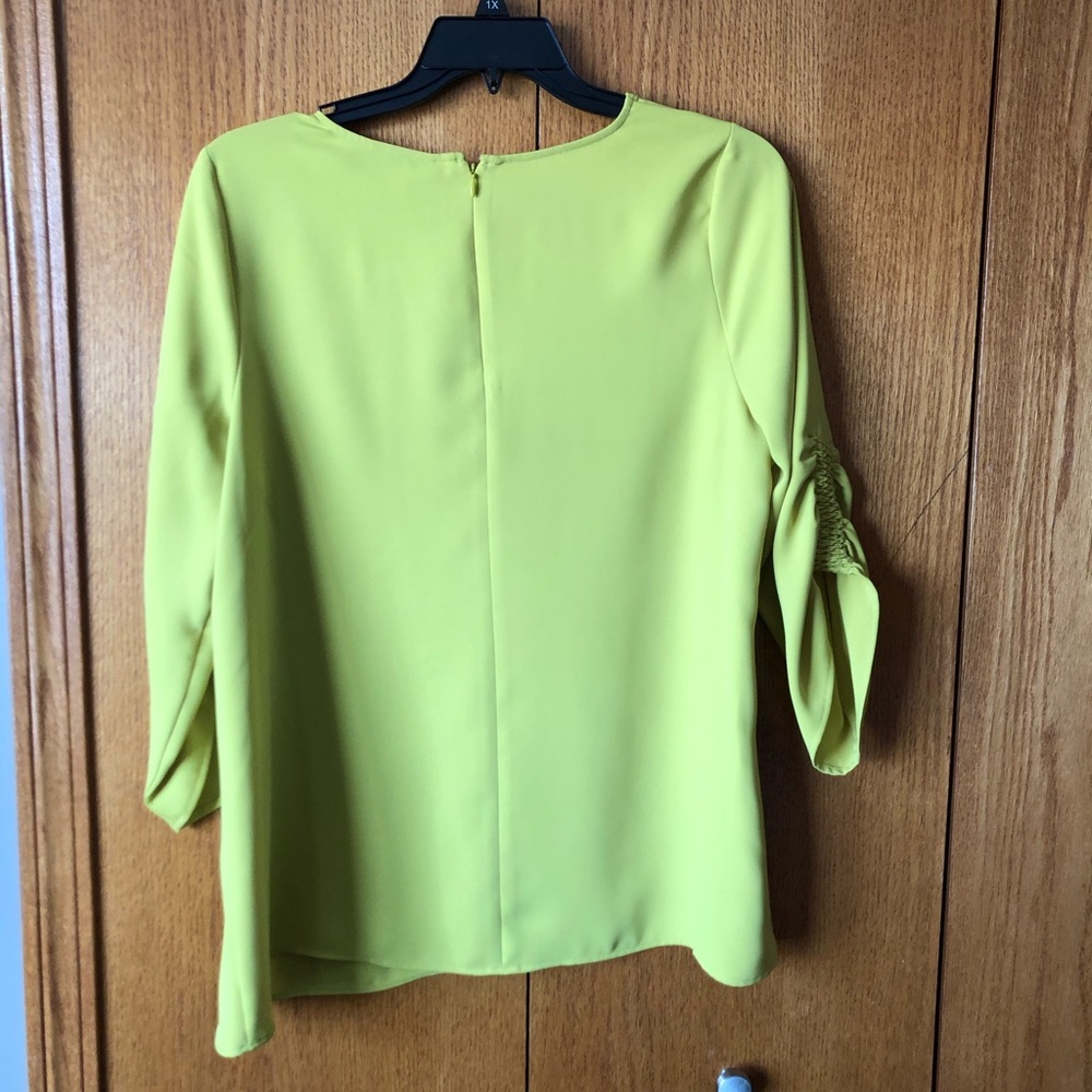 Blouse - Picture 2 of 4